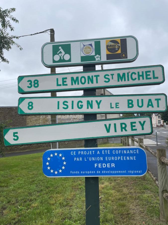 Gite La Choupette Saint Hilaire du Harcouet Bagian luar foto